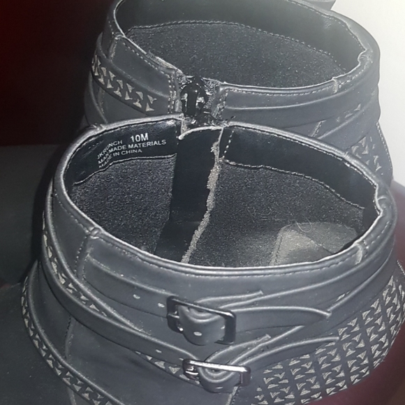 Booties - Picture 4 of 11